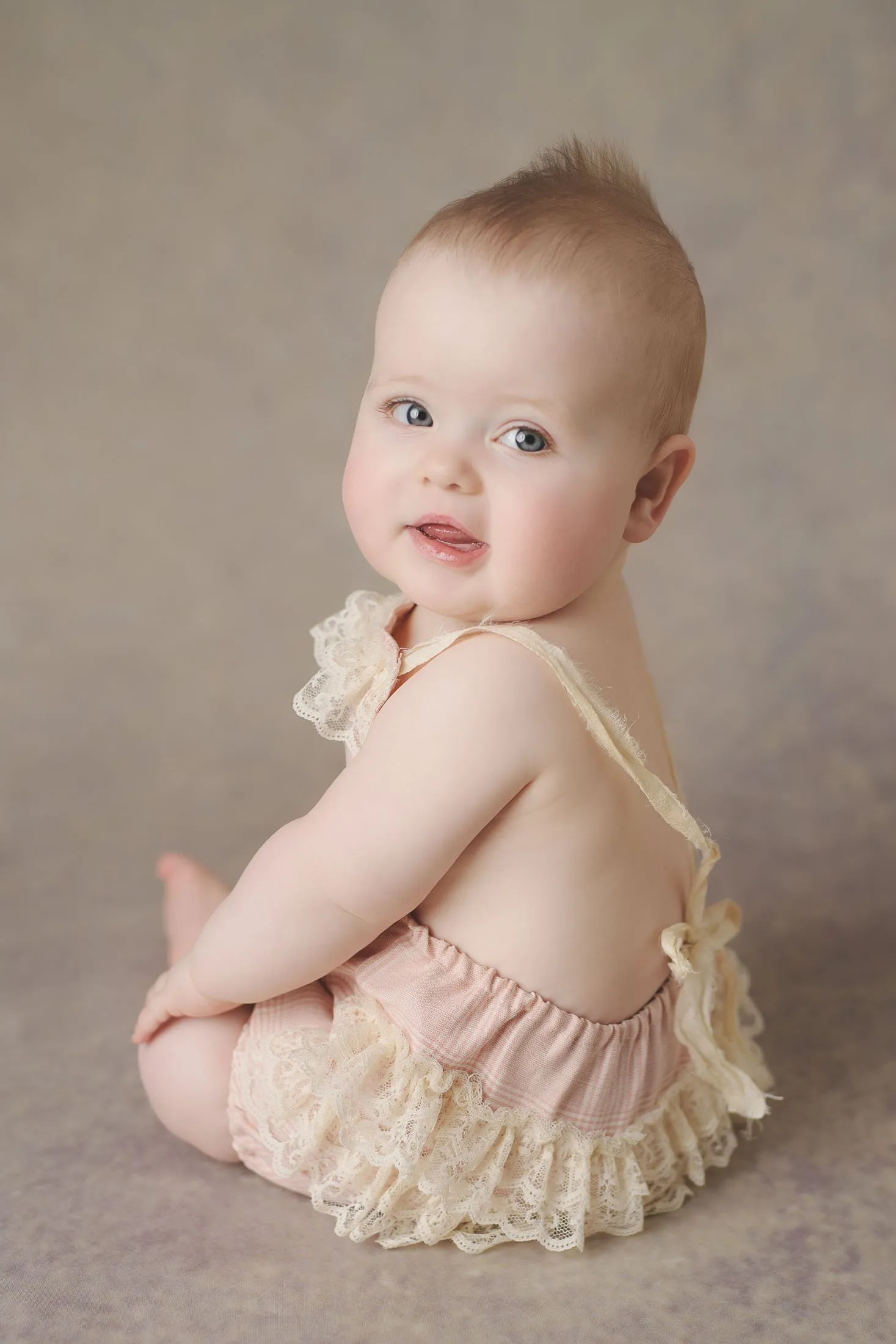 Ellie Sitter Session 124