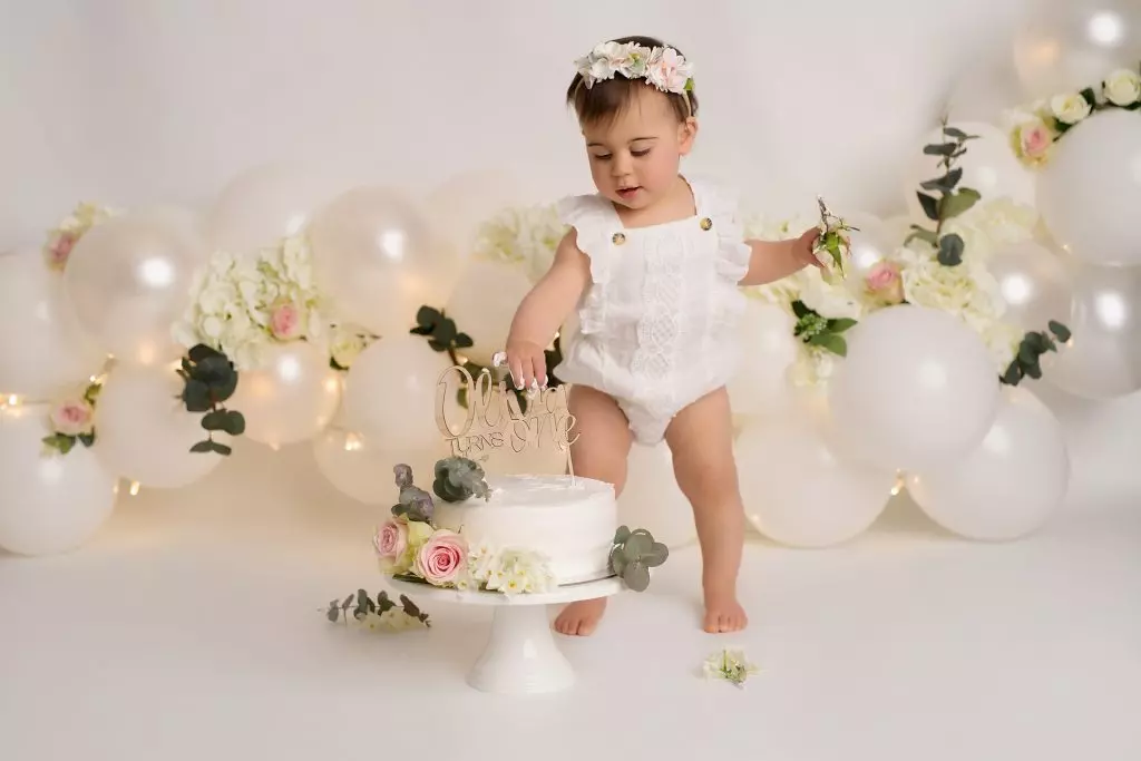 Olivia Cake Smash 109