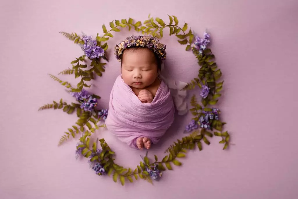 Charlotte | 13 Days 19 Charlotte 118web