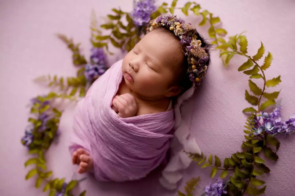 Charlotte | 13 Days 20 Charlotte 119web