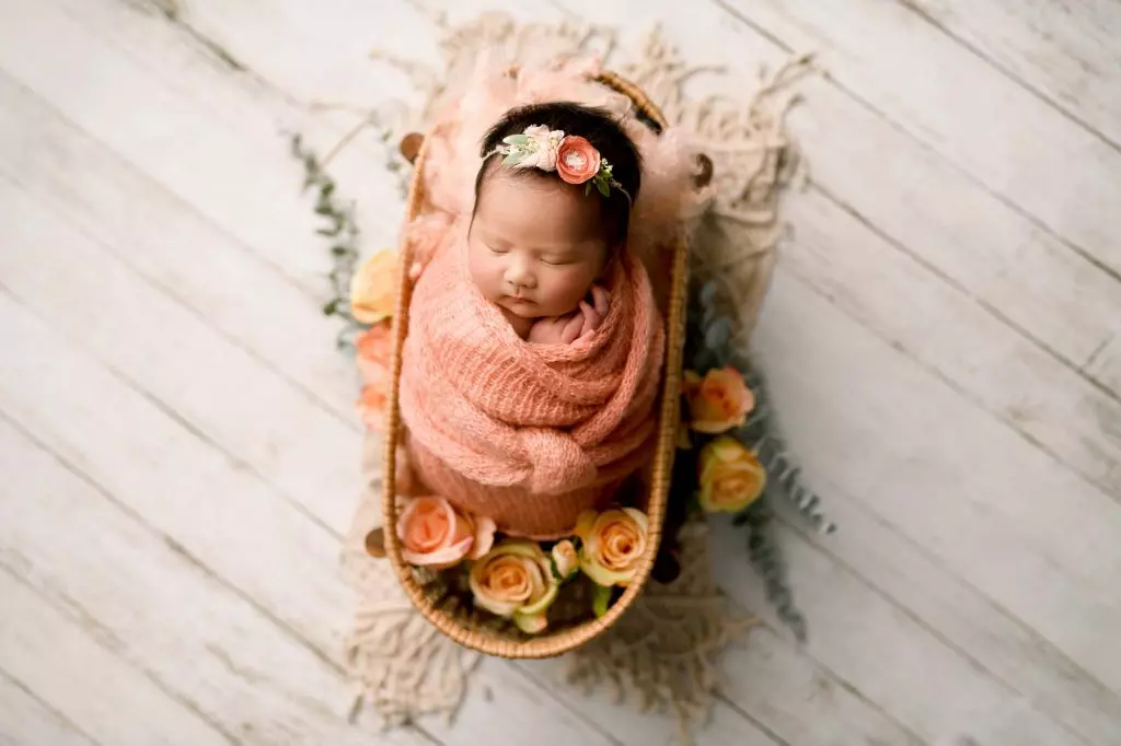 Charlotte | 13 Days 24 newborn photo shoot