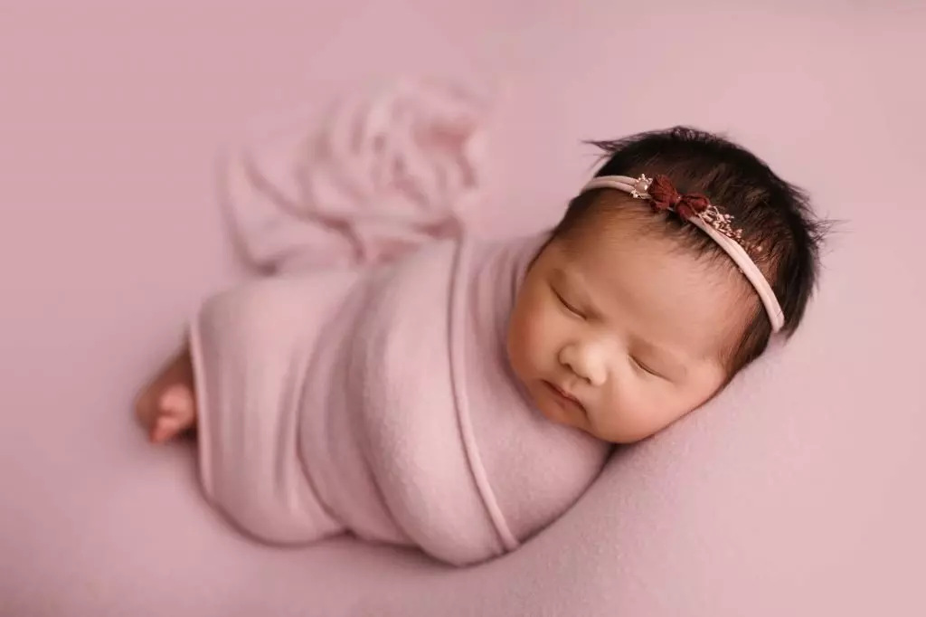 Charlotte | 13 Days 28 Charlotte 127web