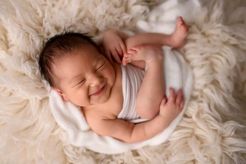 Isla | 6 days 31 Isla Newborn Photography South West Sydney 18