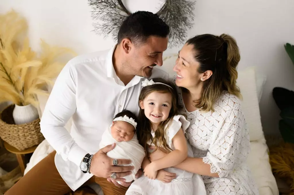 Isla | 6 days 21 Isla Newborn Photography South West Sydney 40