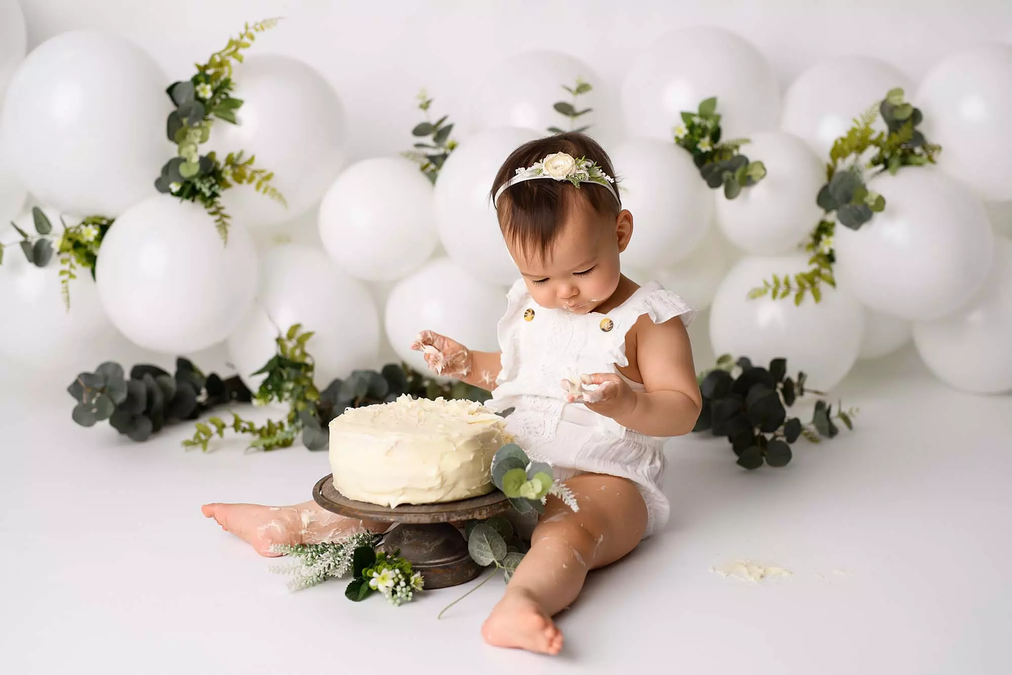 Millie | 12 months 18 Millie Cake smash Photography South West Sydney 36