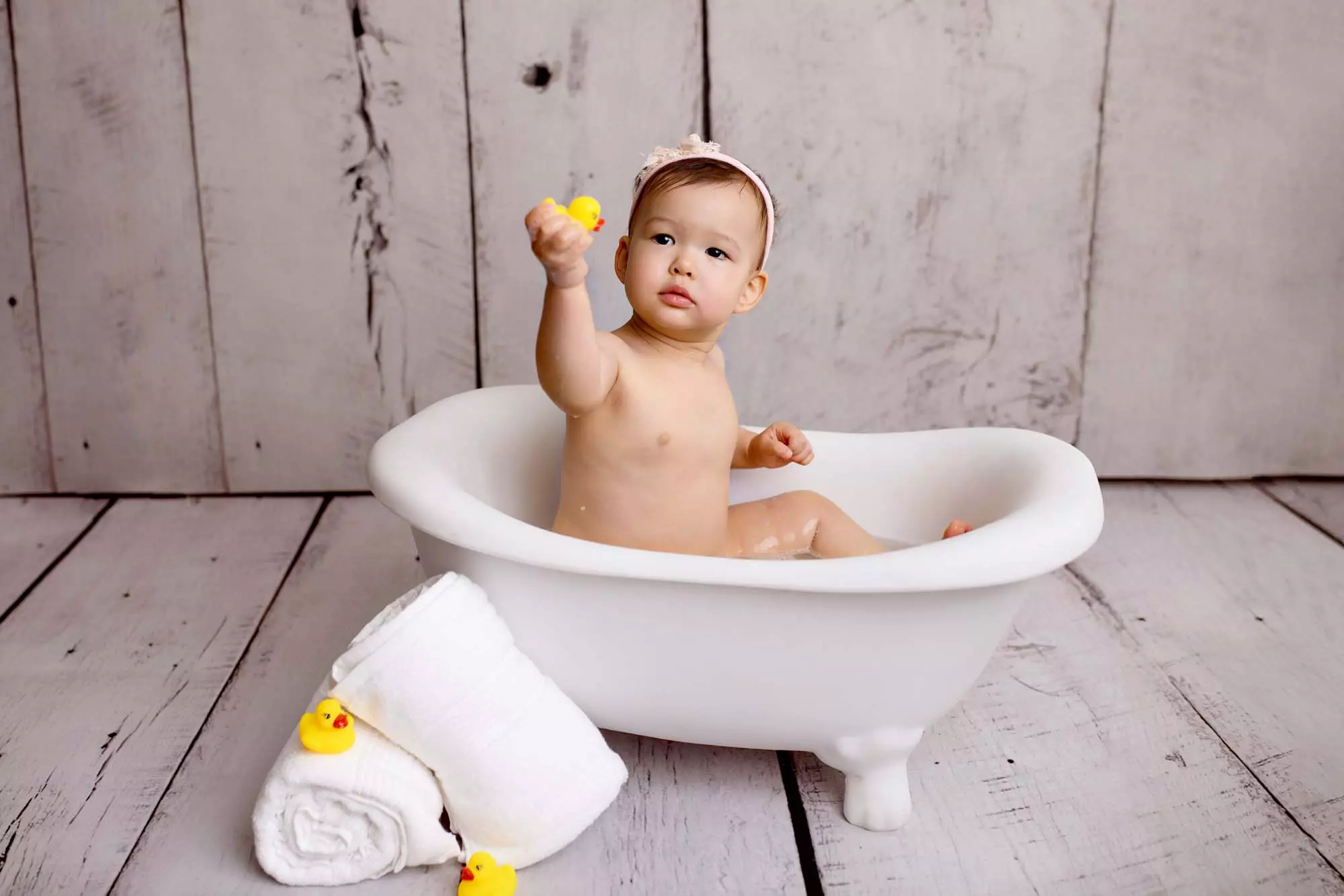 Millie | 12 months 31 Millie Cake smash Photography South West Sydney 62