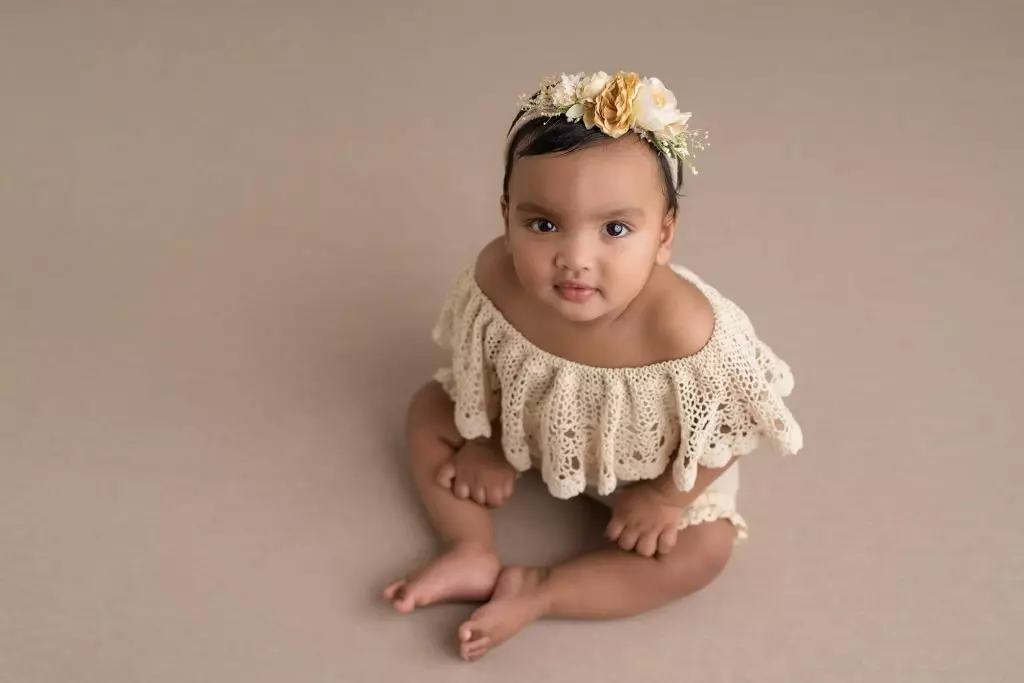 Anaya | 8 months 10 Sydney baby photographer Anaya sitter 110