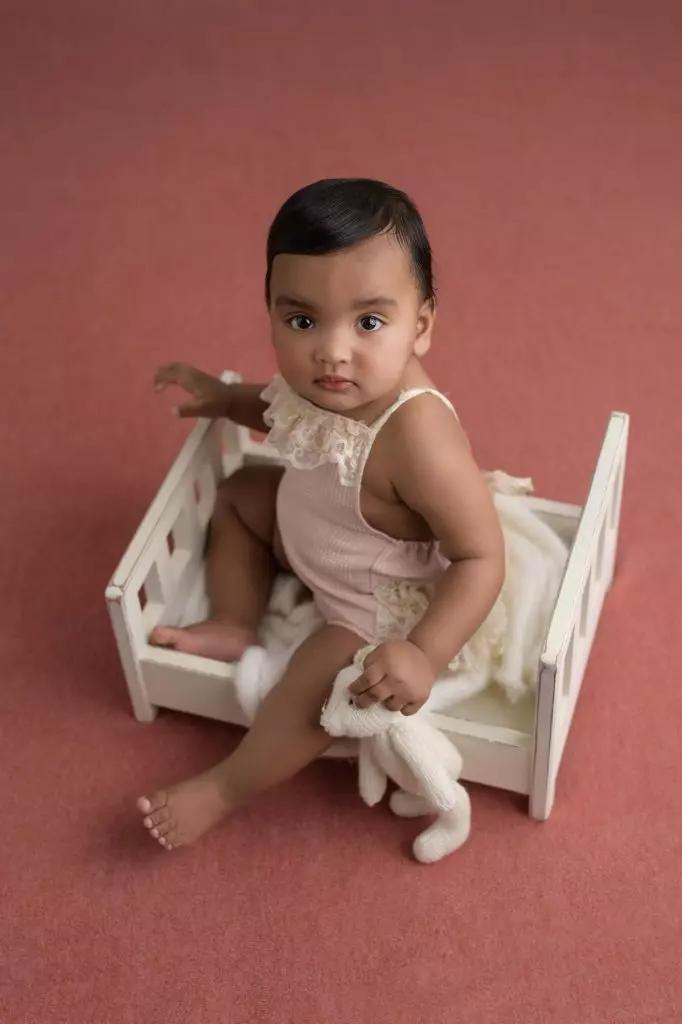 Anaya | 8 months 15 Sydney baby photographer Anaya sitter 115