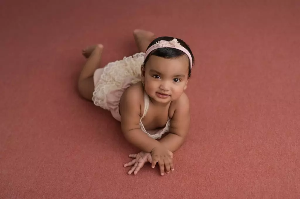 Anaya | 8 months 18 Sydney baby photographer Anaya sitter 118 1