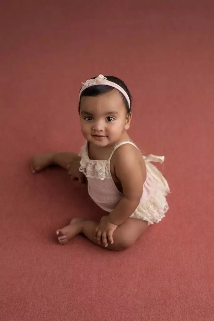 Anaya | 8 months 21 Sydney baby photographer Anaya sitter 121