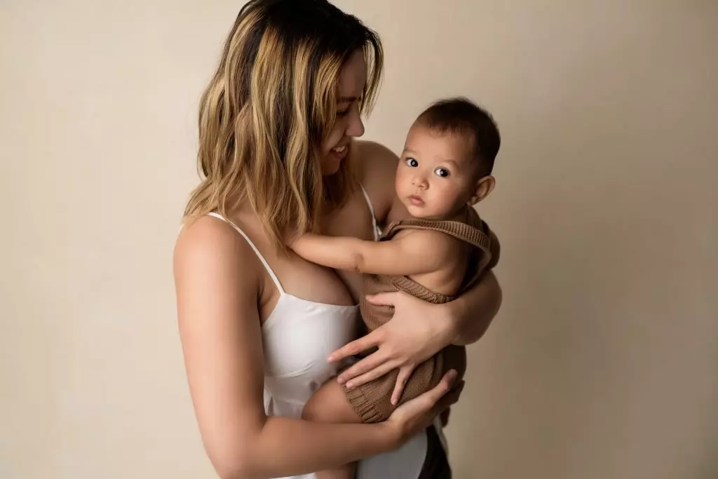 Neo | 6 months 9 Sydney baby photographer Neo 108