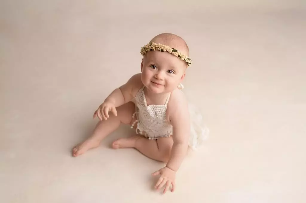 Sydney baby photographer Remy cake smash 102