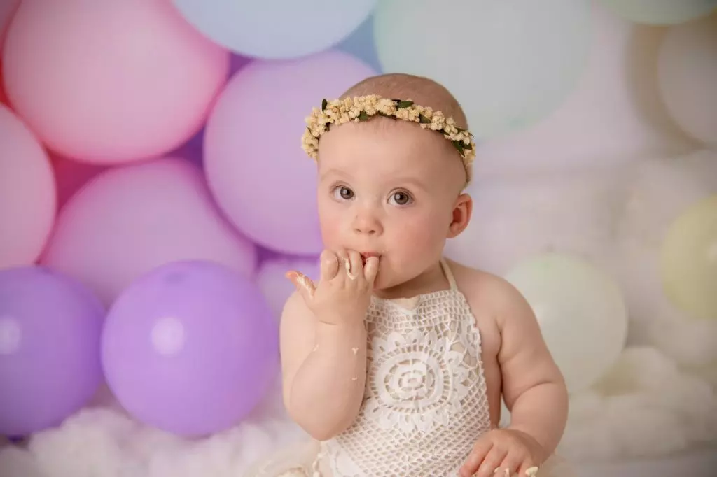 Sydney baby photographer Remy cake smash 108