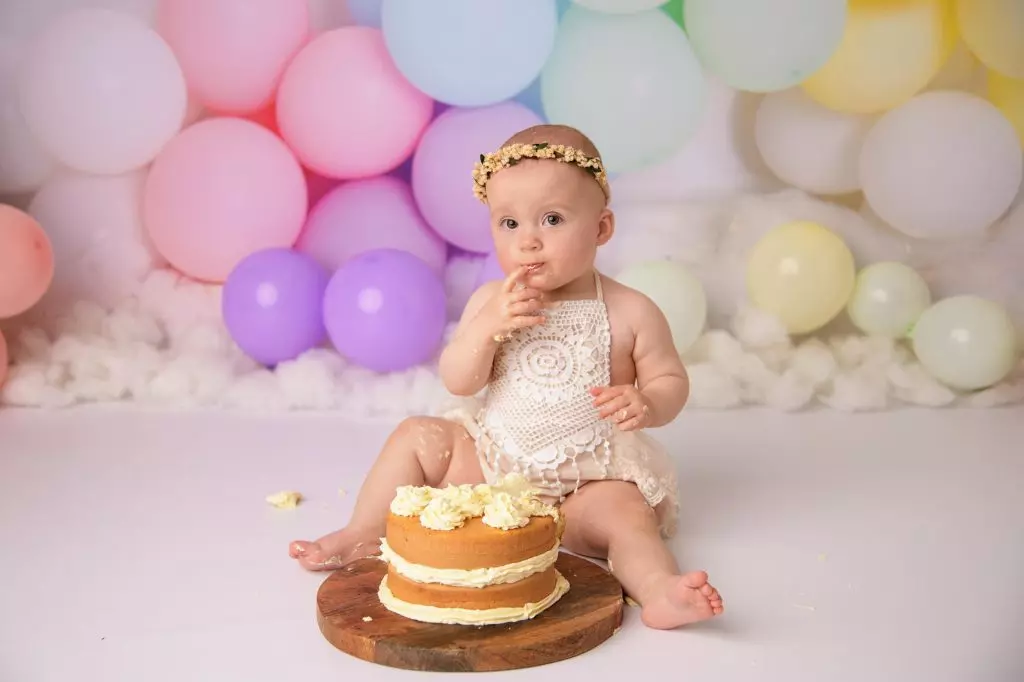 Sydney baby photographer Remy cake smash 109