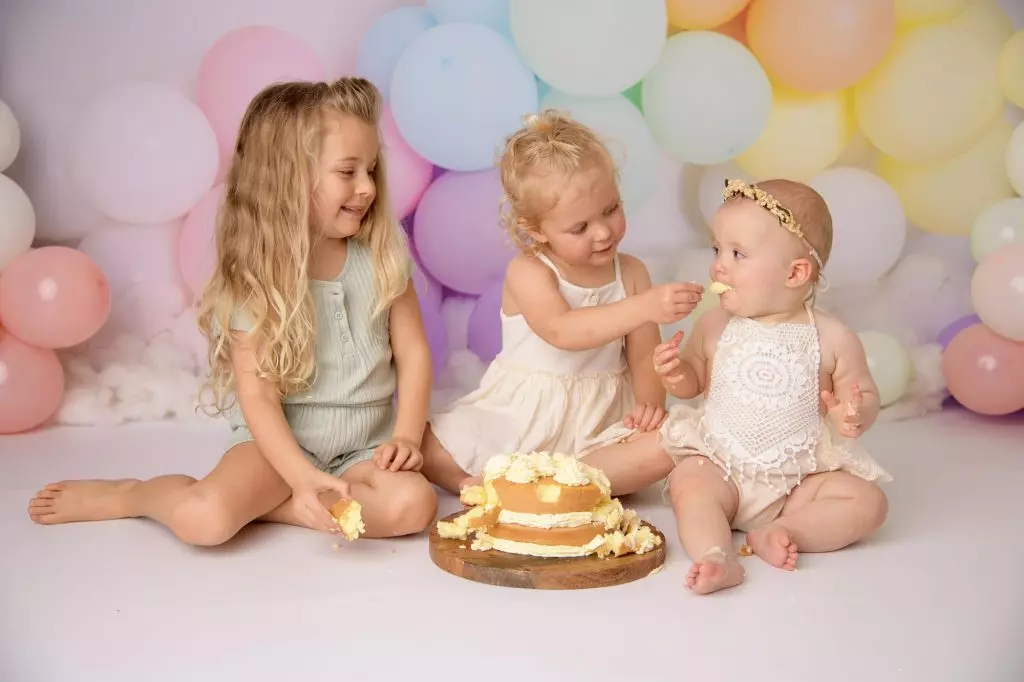 Sydney baby photographer Remy cake smash 112