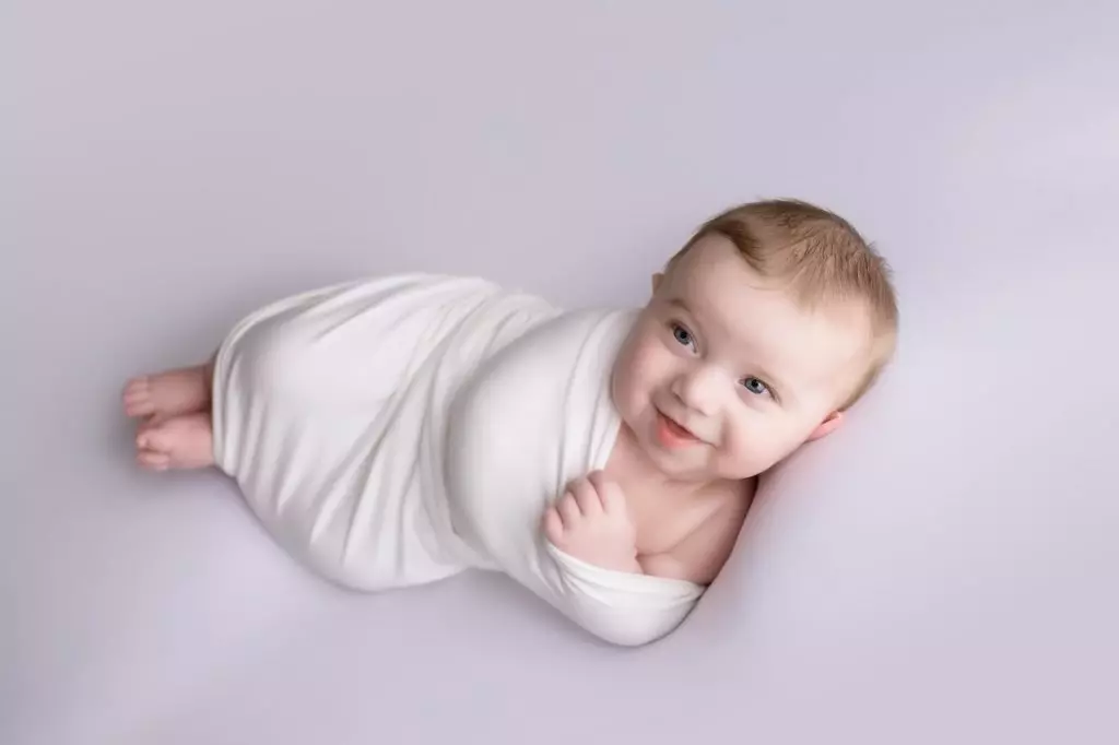 Sydney baby photographer Nathan 123