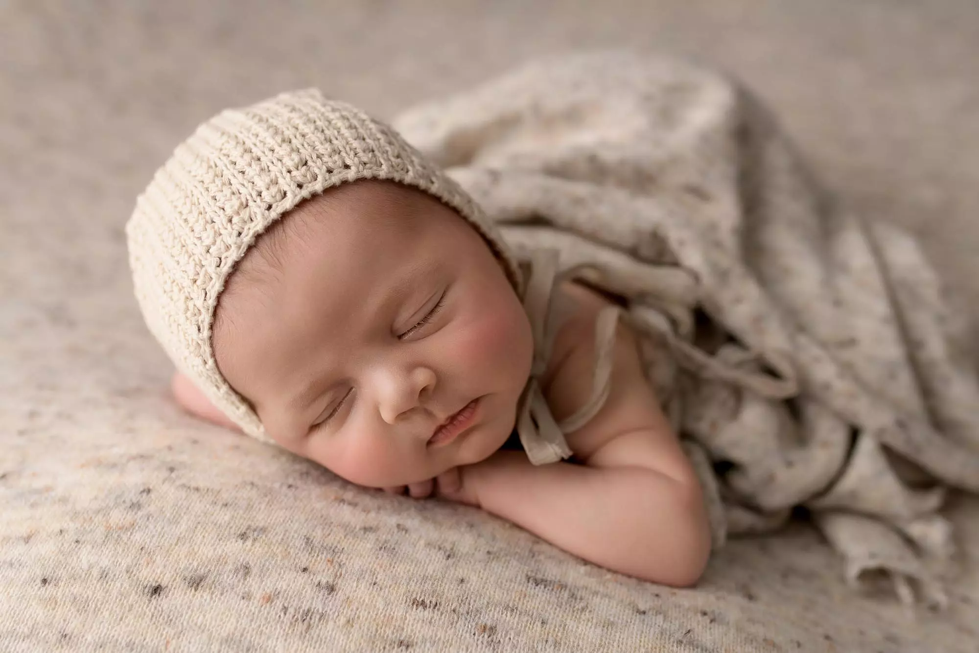 Sienna | 10 days 21 Sienna newborn photography sydney041