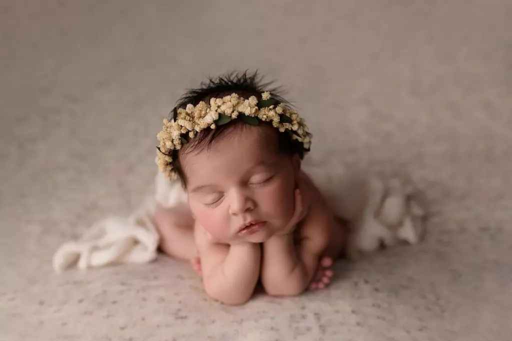 Audrie | 10 days 6 Audrie newborn baby photographer sydney379
