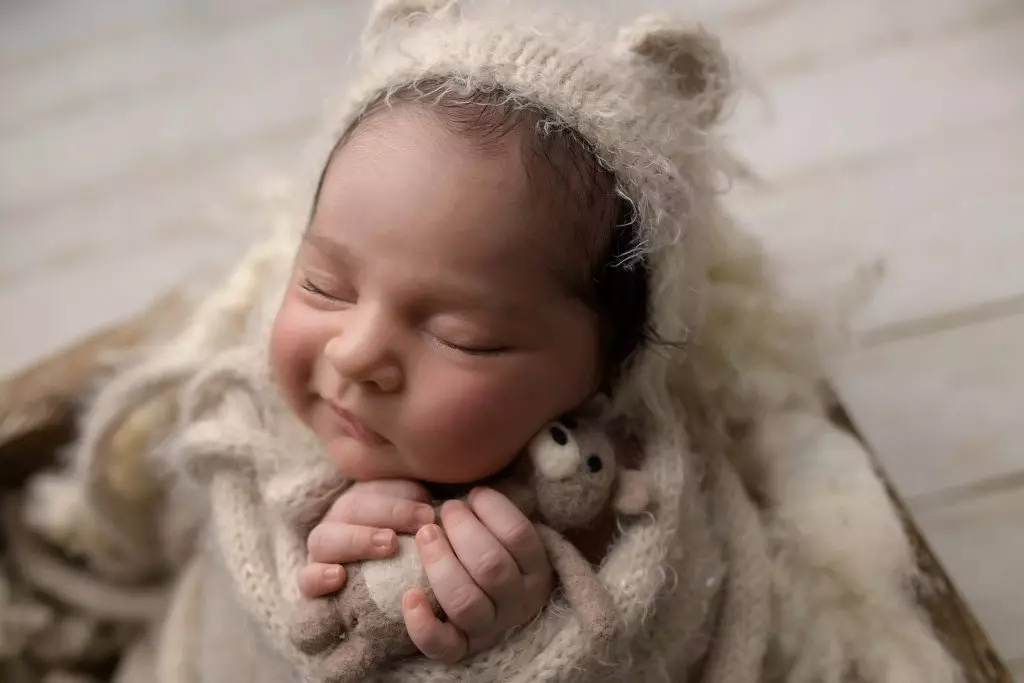 Noah | 8 days 17 newborn photography