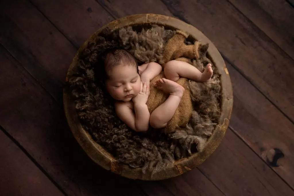 Noah | 8 days 22 newborn photography