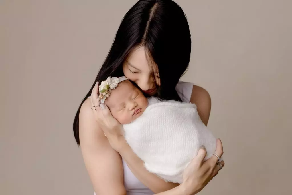 Millie | 10 days 7 Millie newborn photographer sydney 007