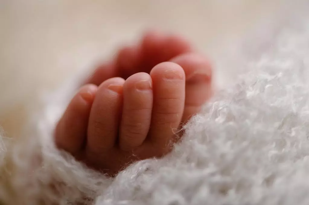 Millie | 10 days 17 Millie newborn photographer sydney 017