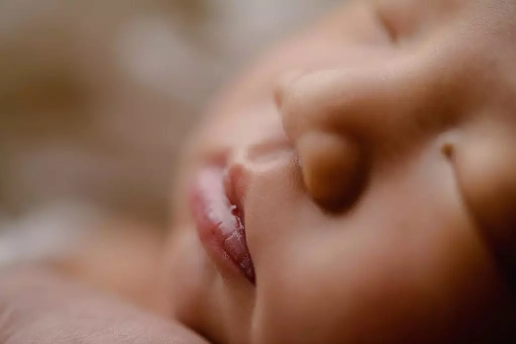 Millie | 10 days 18 Millie newborn photographer sydney 018