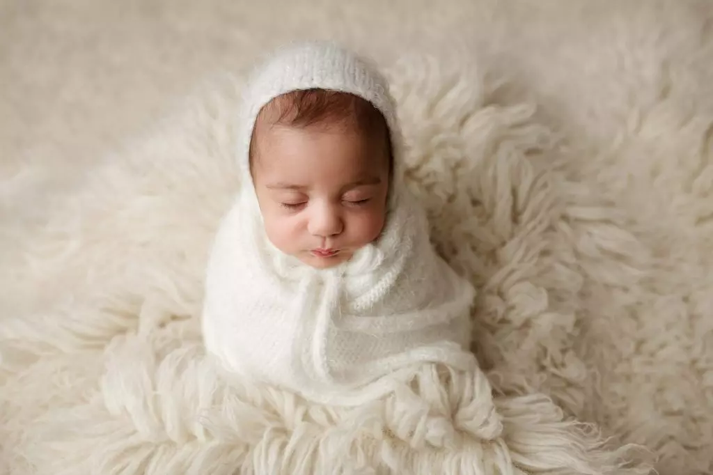 Zara & Lola | 3 months 1 Newborn Photographer sydney 120