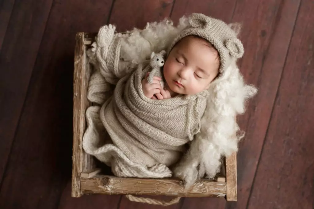 Zara & Lola | 3 months 13 Newborn Photographer sydney 132