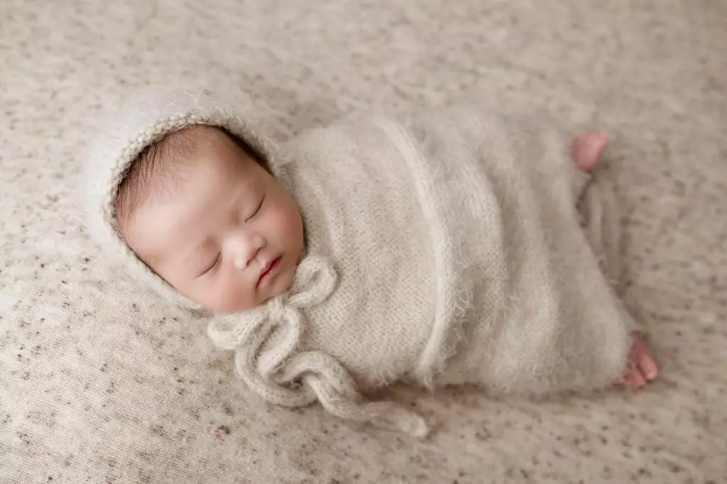 Mason | 21 days 30 Baby Portraits