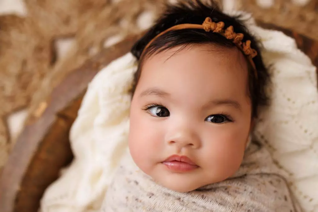 Ayva baby photographer 11