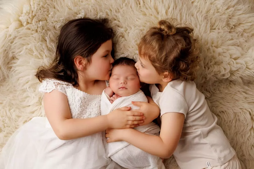 Charlie newborn photography narellan 1