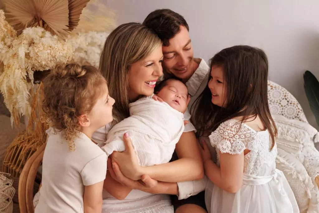 Charlie newborn photography narellan 14