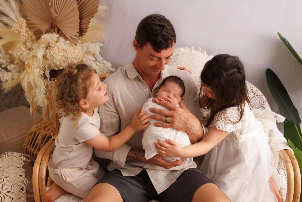 Charlie newborn photography narellan 21