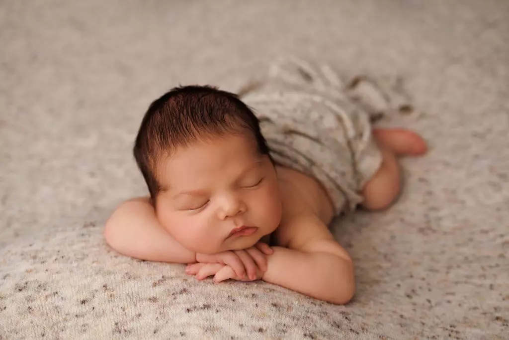 Charlie newborn photography narellan 26