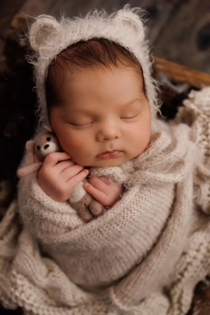 Charlie newborn photography narellan 31