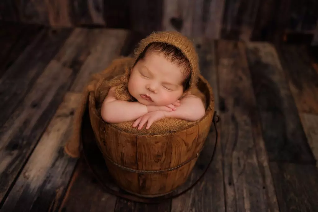 Charlie newborn photography narellan 34