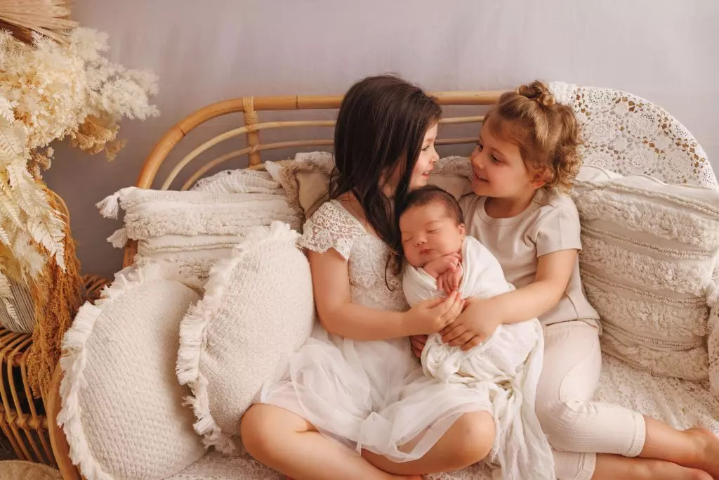 Charlie newborn photography narellan 6