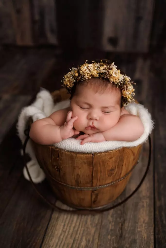 Allegra newborn photography narellan 24