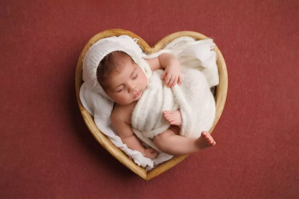 Allegra newborn photography narellan 6