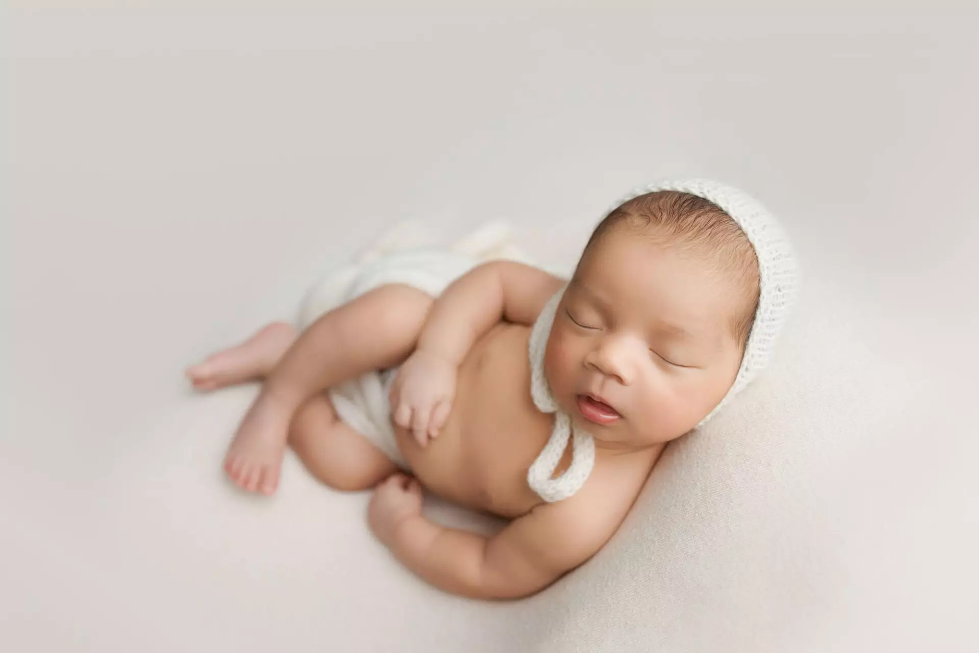 Eamon newborn photography gregory hills 11