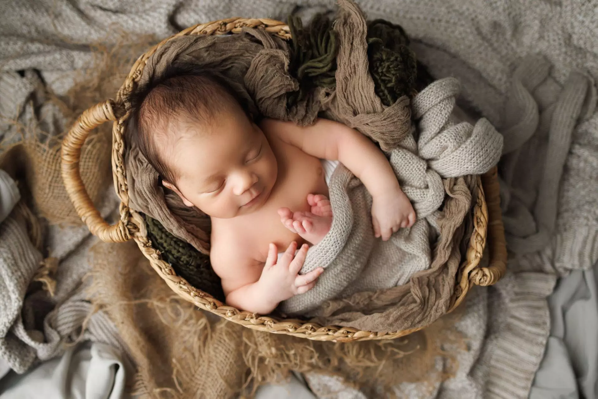 Eamon newborn photography gregory hills 15