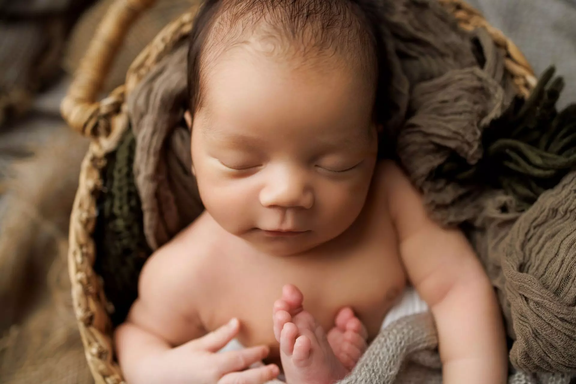 Eamon newborn photography gregory hills 16