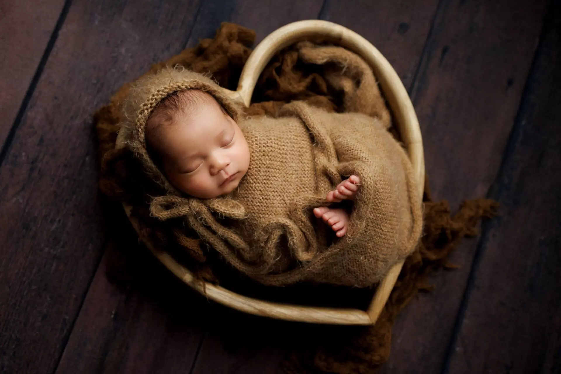 Eamon newborn photography gregory hills 5