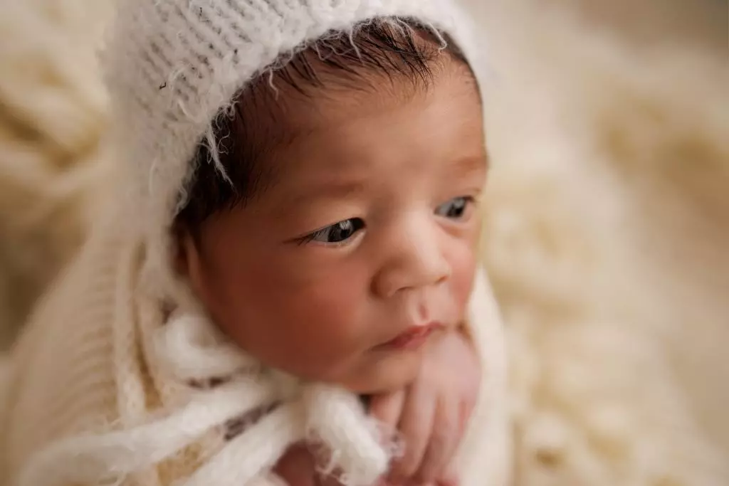 Ares | 13 days. Beautiful newborn photos of a sweet baby boy. 30 Ares newborn photography Camden 1500