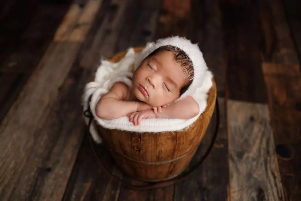 Ares | 13 days. Beautiful newborn photos of a sweet baby boy. 23 Ares newborn photography Camden 1500 22