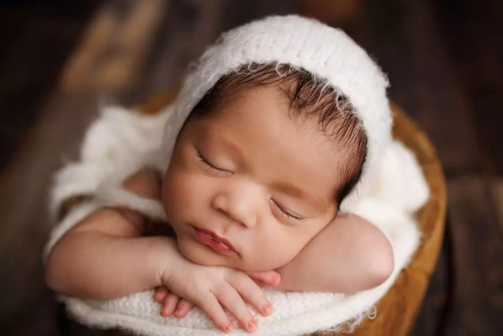 Ares | 13 days. Beautiful newborn photos of a sweet baby boy. 25 Ares newborn photography Camden 1500 24