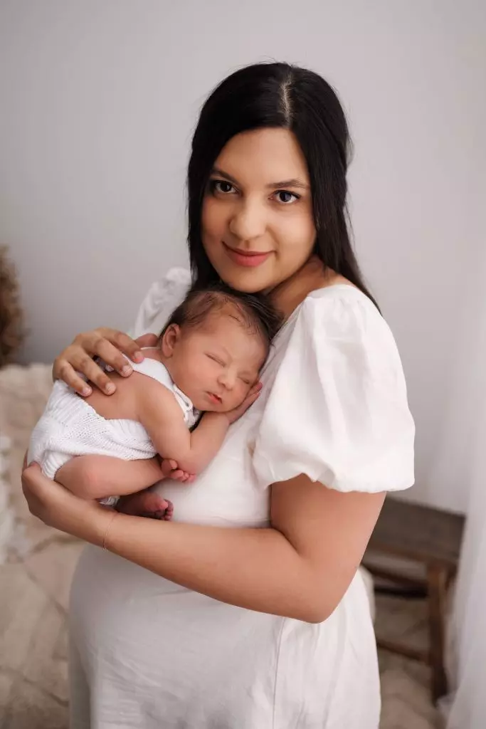 Matilda | 7 days old. A simple & stunning newborn portrait shoot. 27 newborn photography sydney baby portrait studio Matilda 069
