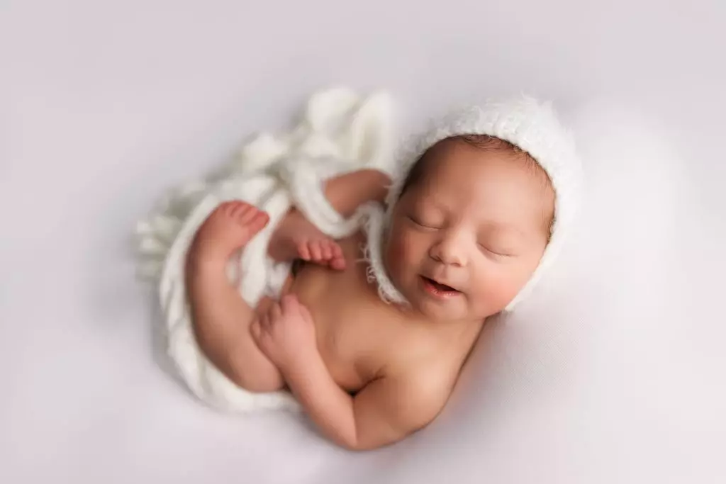 Matilda | 7 days old. A simple & stunning newborn portrait shoot. 5 newborn photography sydney baby portrait studio Matilda 091