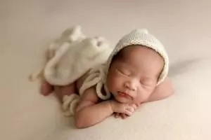 Newborn Photo Shoot | Cara 23 family photography sydneyportrait studio Sydney Cara139